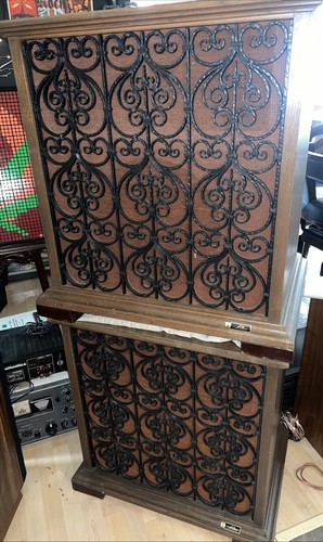 One pair altec 848a - one,